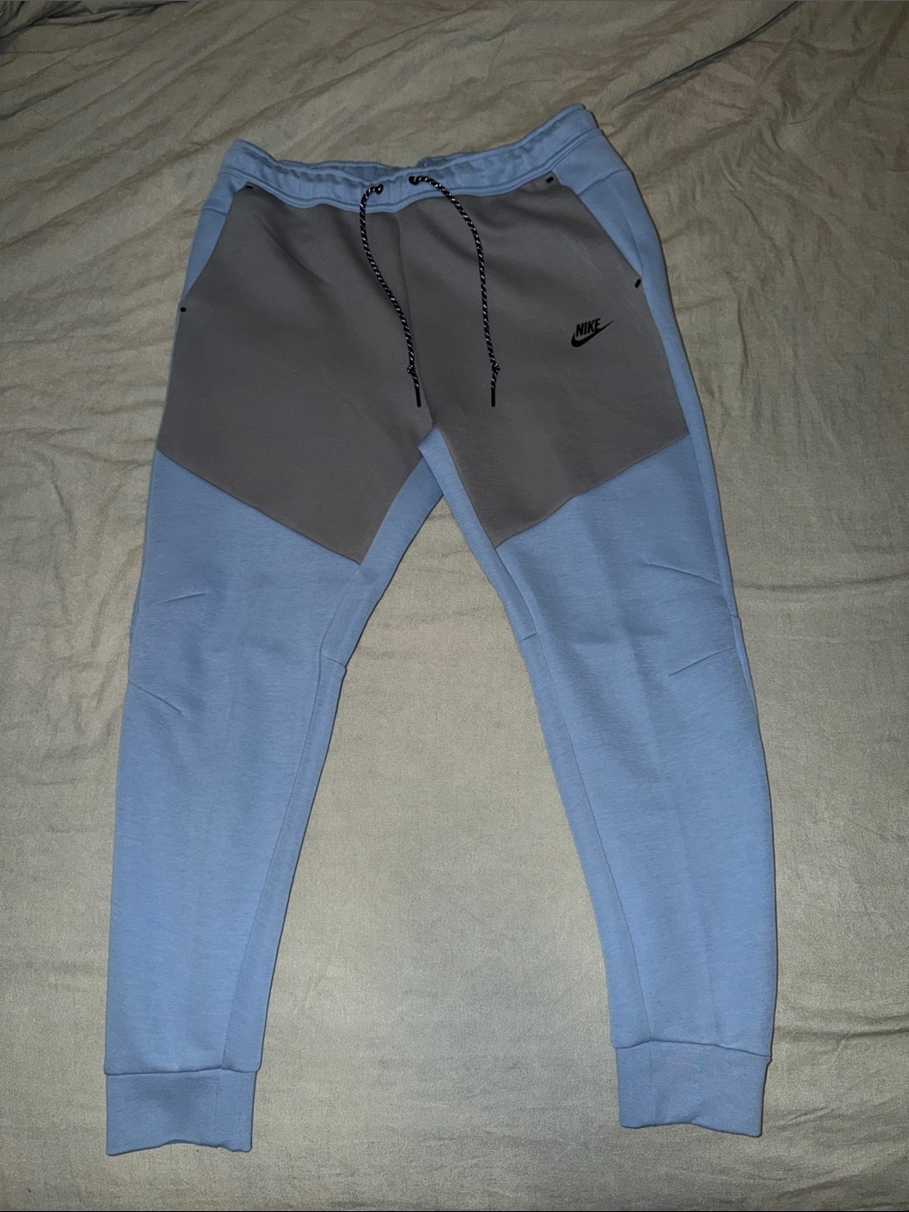 Men’s Nike Tech Fleece Light Blue & Gray Colorblock Joggers